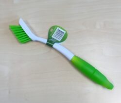 How To Clean Grout Around Your Bathrooms And Kitchen Area